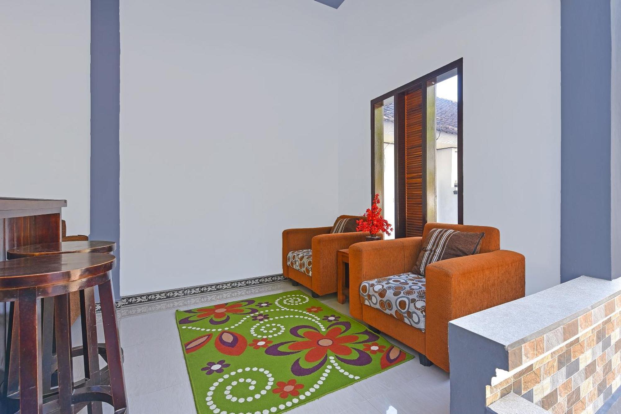Oyo 91192 Homestay Antara غيليمانوك المظهر الخارجي الصورة