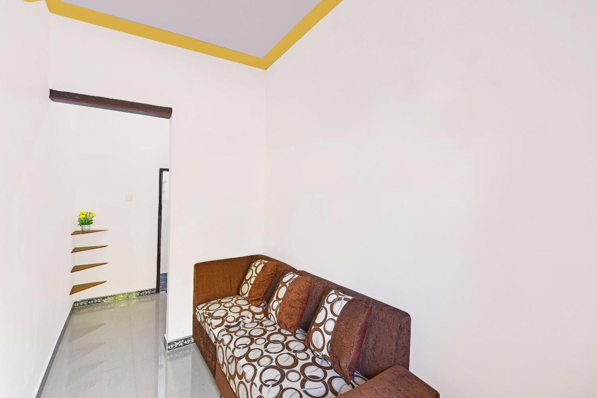 Oyo 91192 Homestay Antara غيليمانوك المظهر الخارجي الصورة